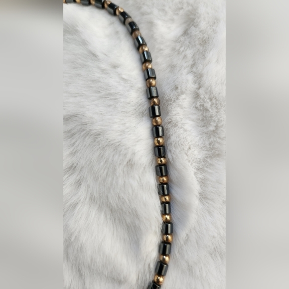 Hemitite Necklace - Picture 2 of 5
